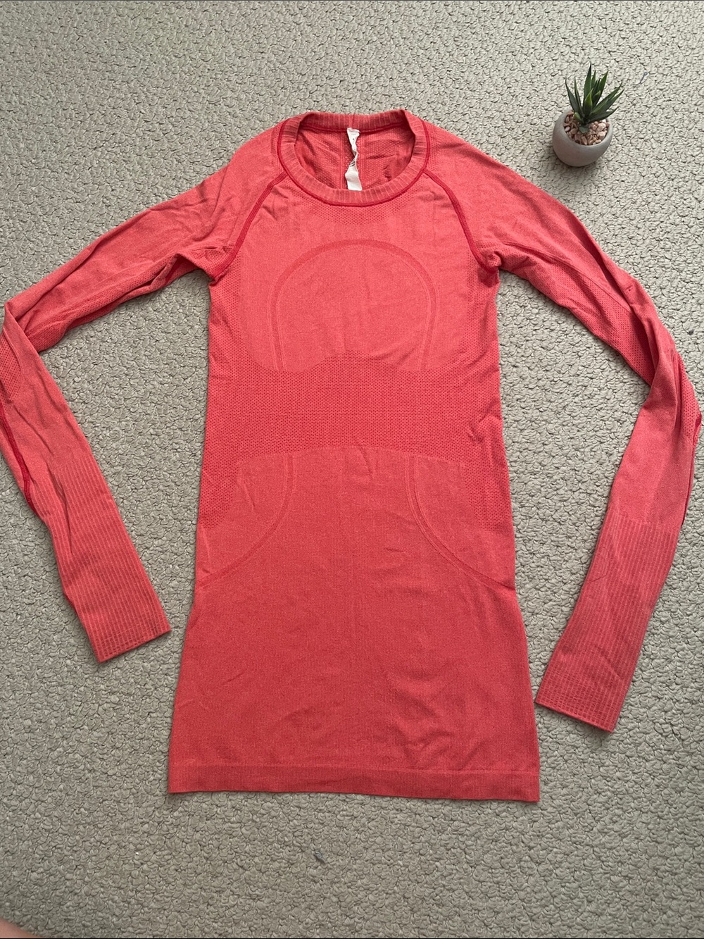 Lululemon Swiftly Longsleeve alarming orange